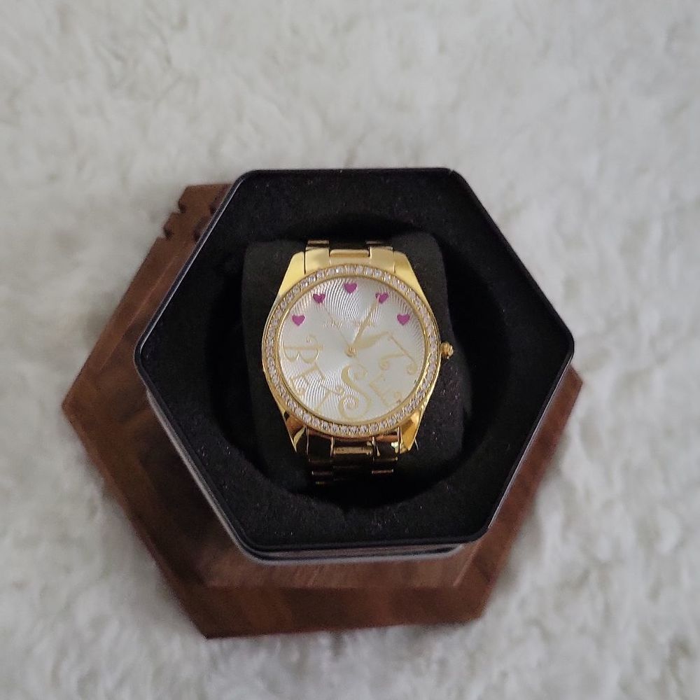 Betsey Johnson - Gold Tone - Oversized Round Face - Pink Hearts - Women's Watch